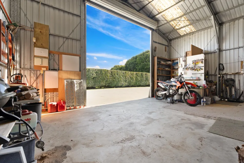 Photos of 21A Pyle Road East