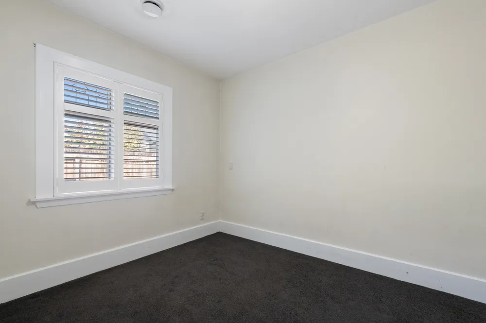 Photos of 35 Lindsay Street
