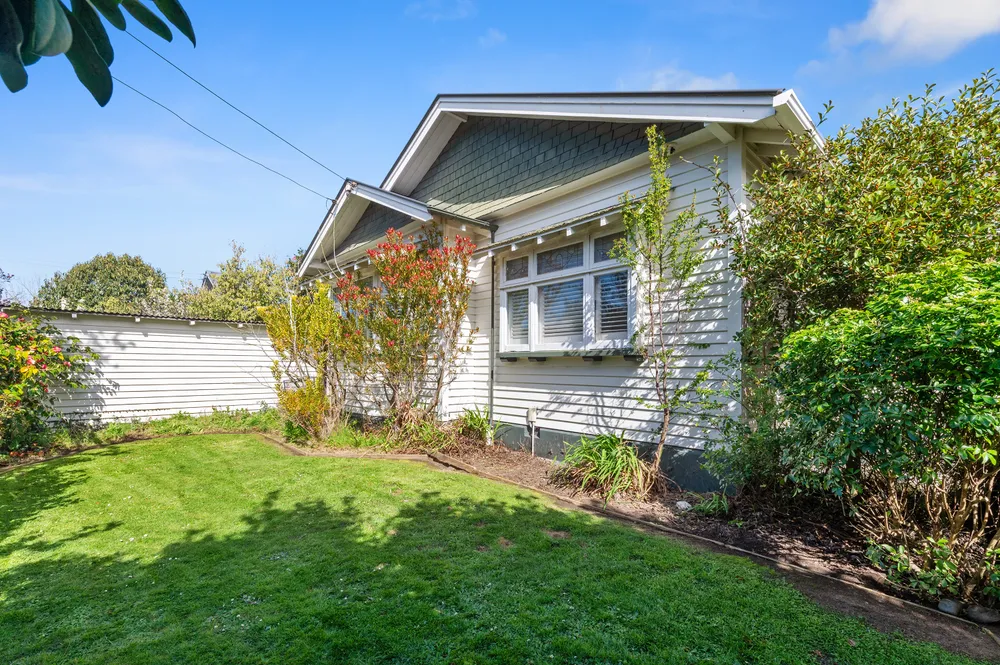 Photos of 35 Lindsay Street