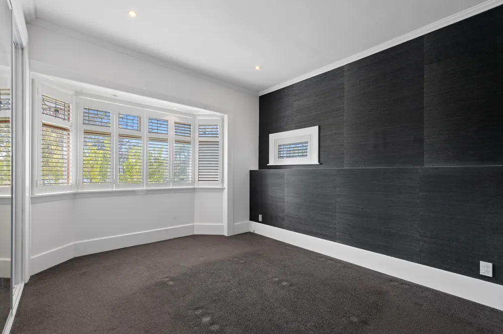 Photos of 35 Lindsay Street