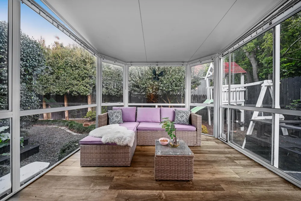 Photos of 19 Abbotts Way