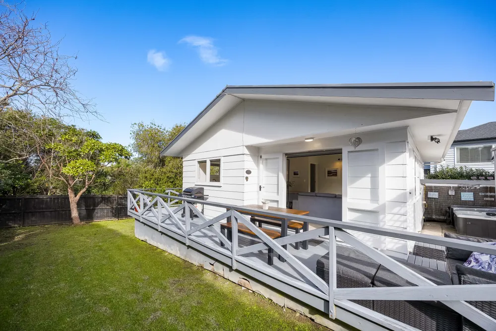 Photos of 7A East Avenue