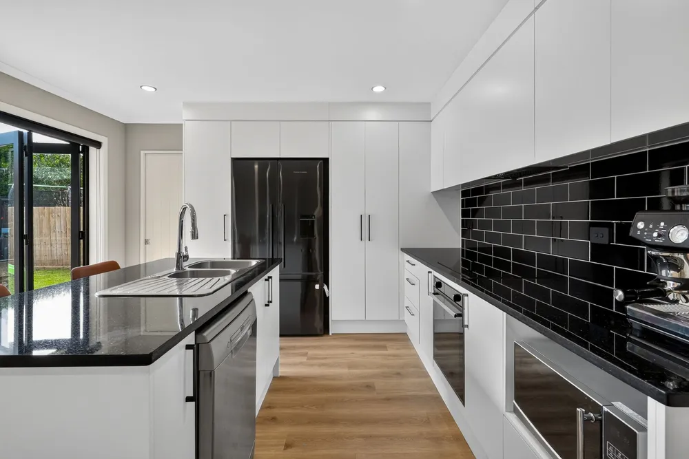 Photos of 8 Ranchod Terrace