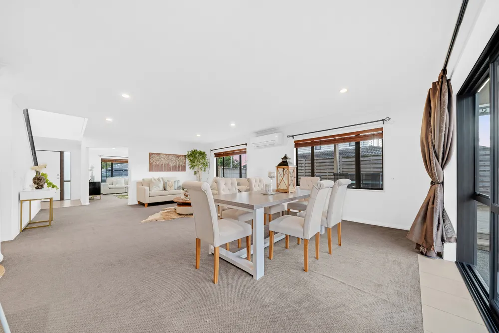 Photos of 19 Malahide Drive