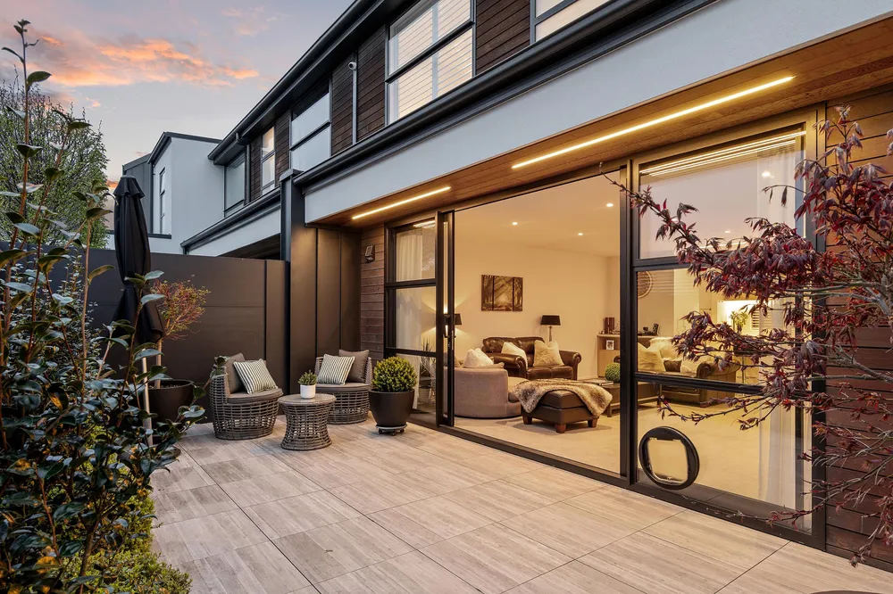 Photos of 32 Devonport Lane