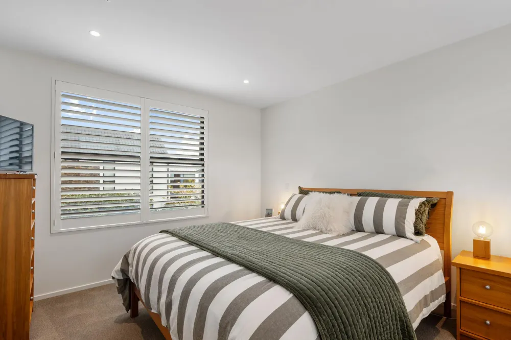 Photos of 32 Devonport Lane