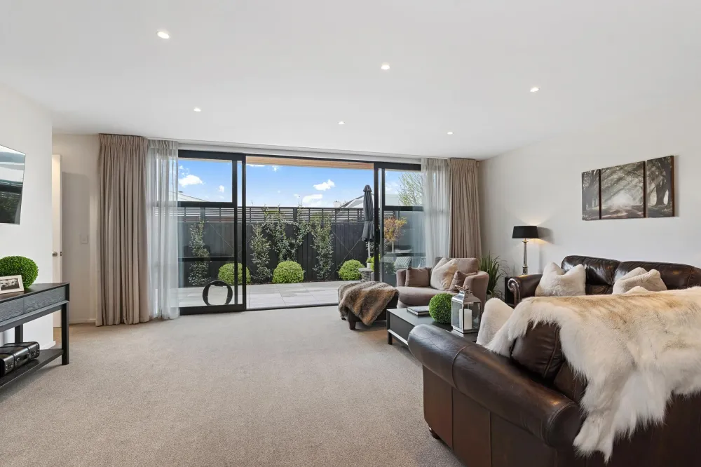 Photos of 32 Devonport Lane