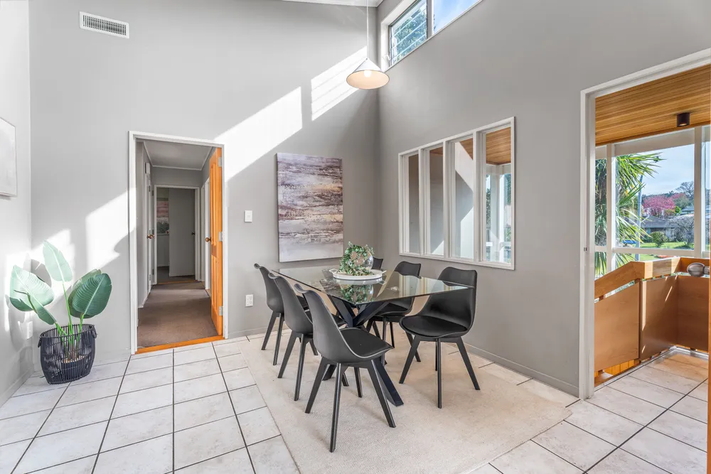 Photos of 15 Bellfield Road