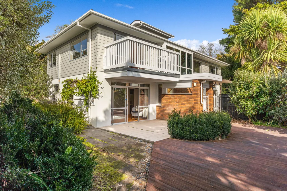 Photos of 15 Bellfield Road