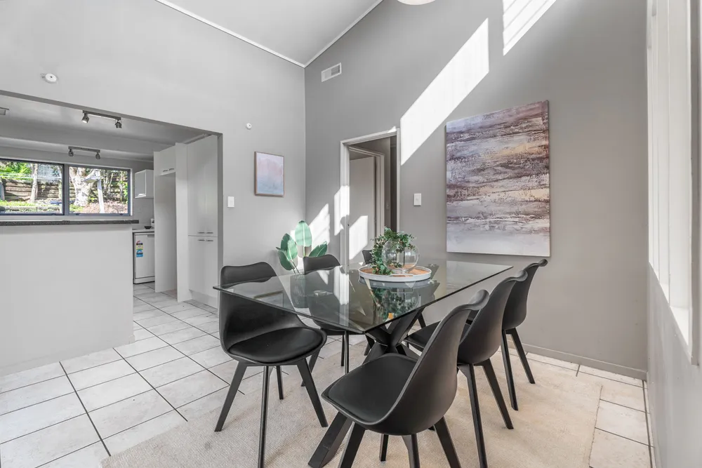 Photos of 15 Bellfield Road