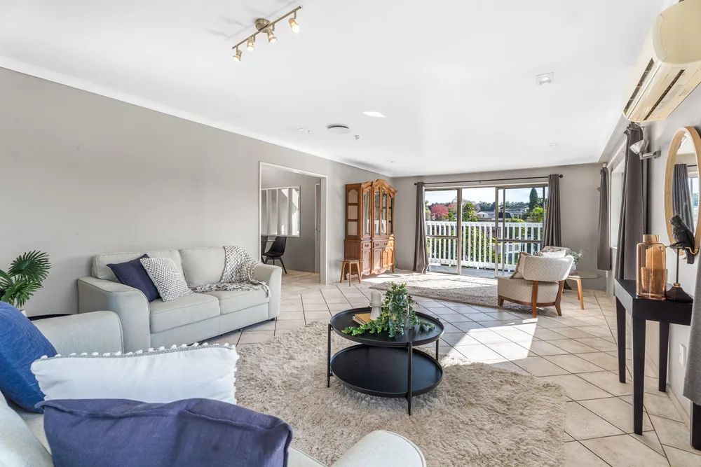 Photos of 15 Bellfield Road