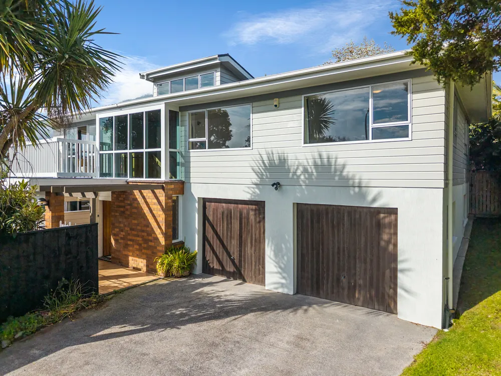 Photos of 15 Bellfield Road