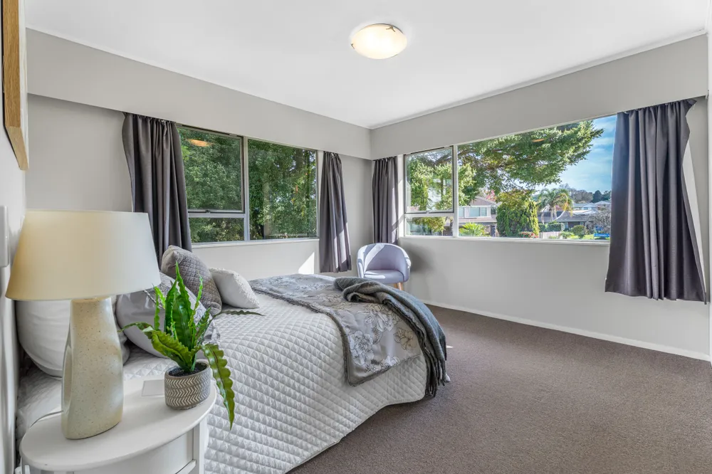 Photos of 15 Bellfield Road