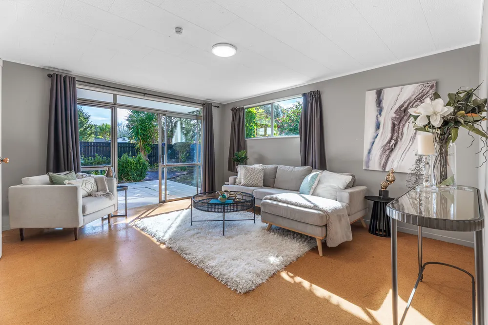 Photos of 15 Bellfield Road