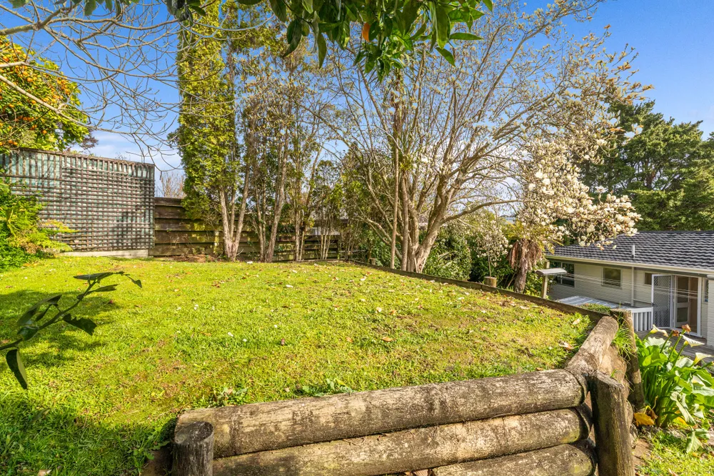 Photos of 15 Bellfield Road