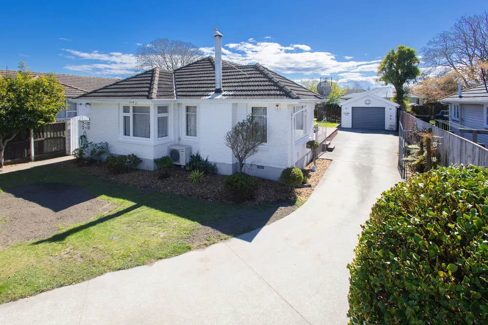 Photos of 51 Farrington Avenue