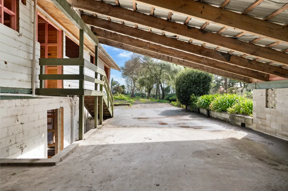 Photos of 419 Runciman Road