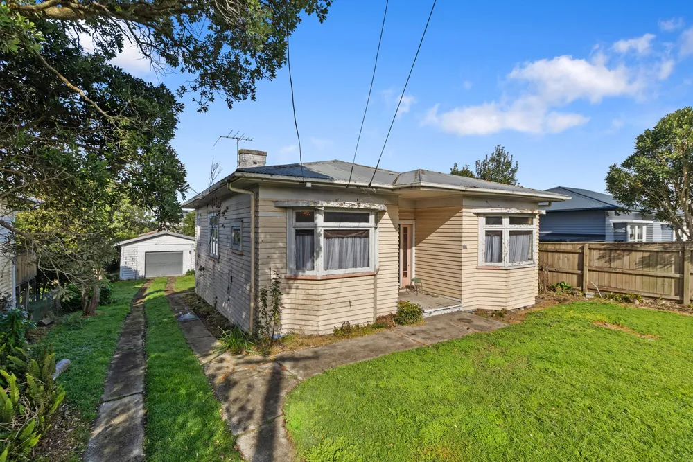 Photos of 247 Mount Smart Road