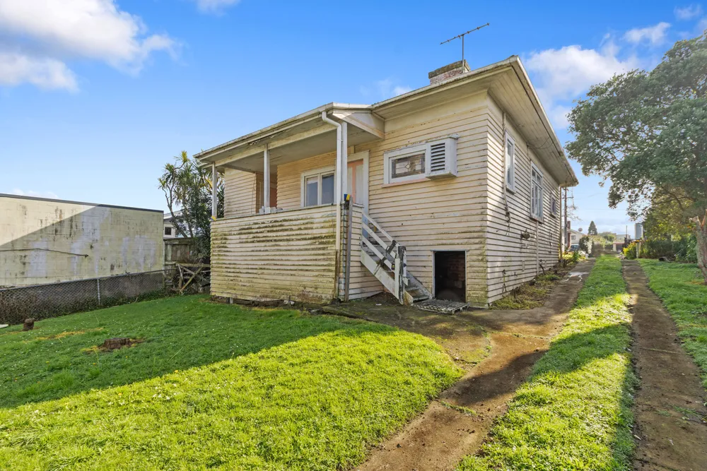 Photos of 247 Mount Smart Road