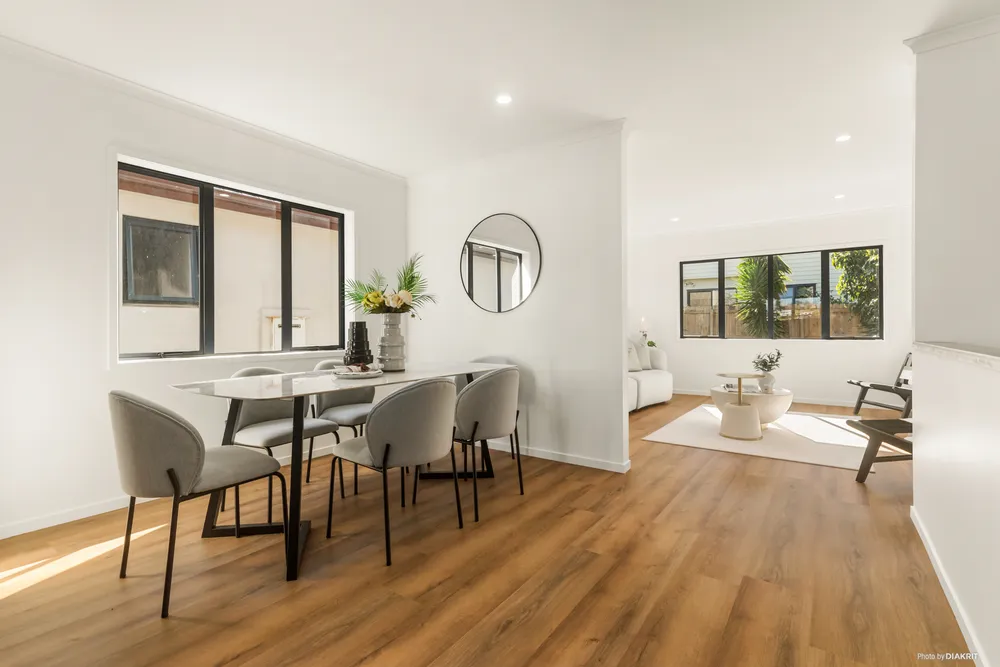 Photos of 17 Sonoma Crescent