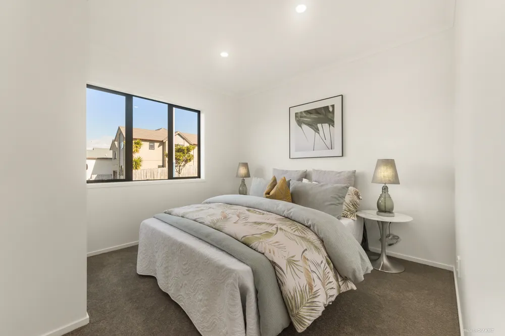 Photos of 17 Sonoma Crescent