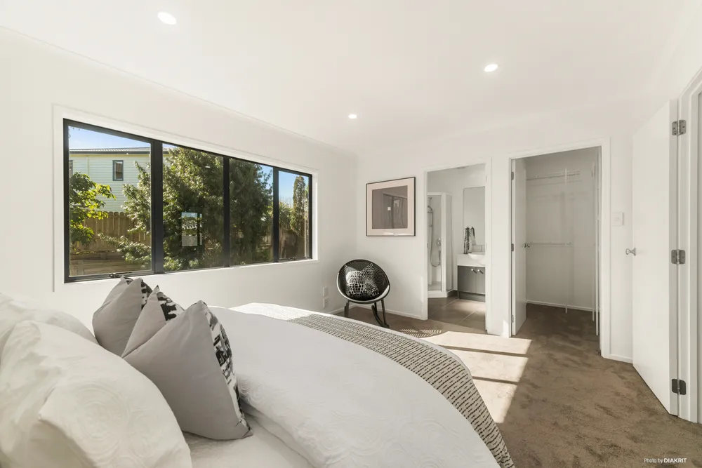 Photos of 17 Sonoma Crescent