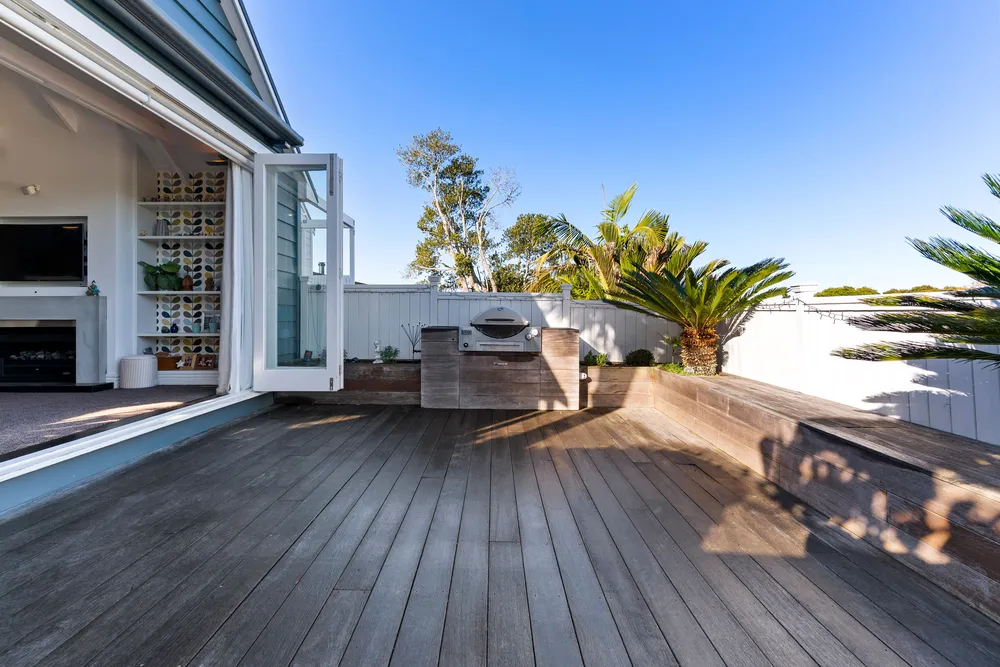 Photos of 37 Clarence Street