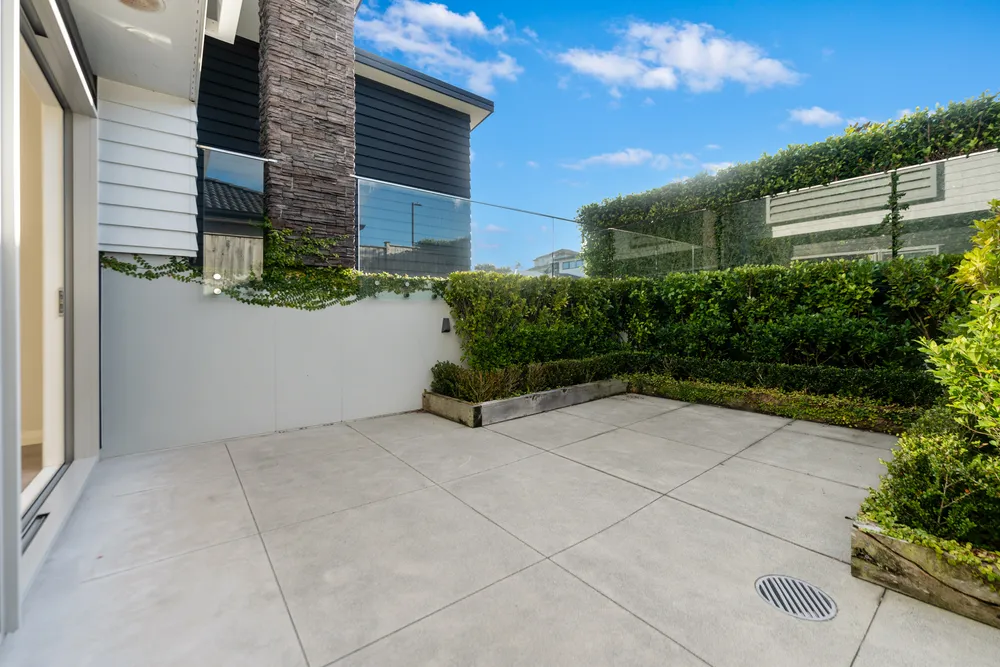 Photos of 70 Ormonde Drive