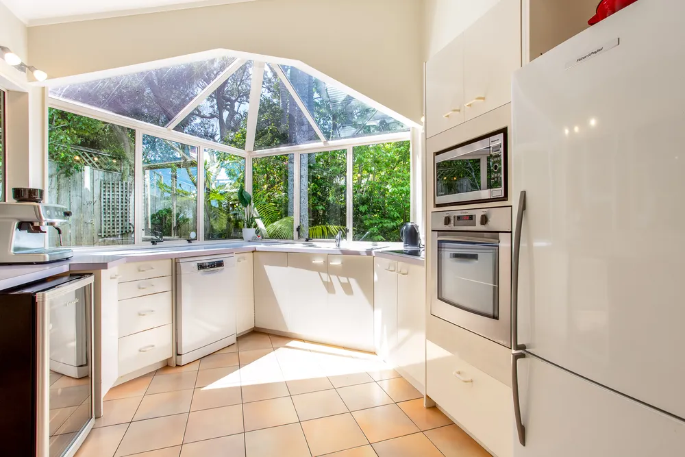 Photos of 2 Wisteria Way