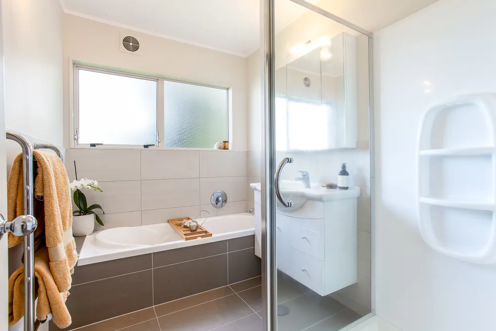 Photos of 2 Wisteria Way