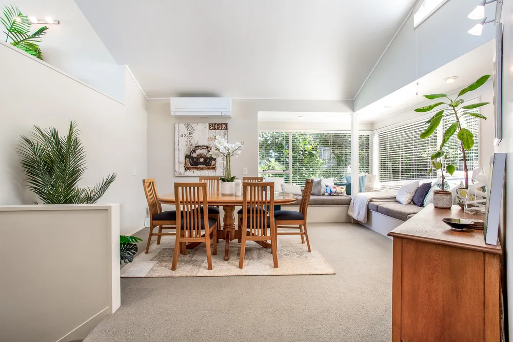 Photos of 2 Wisteria Way