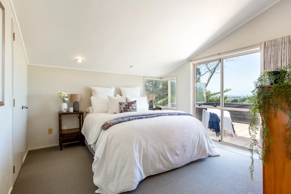 Photos of 2 Wisteria Way