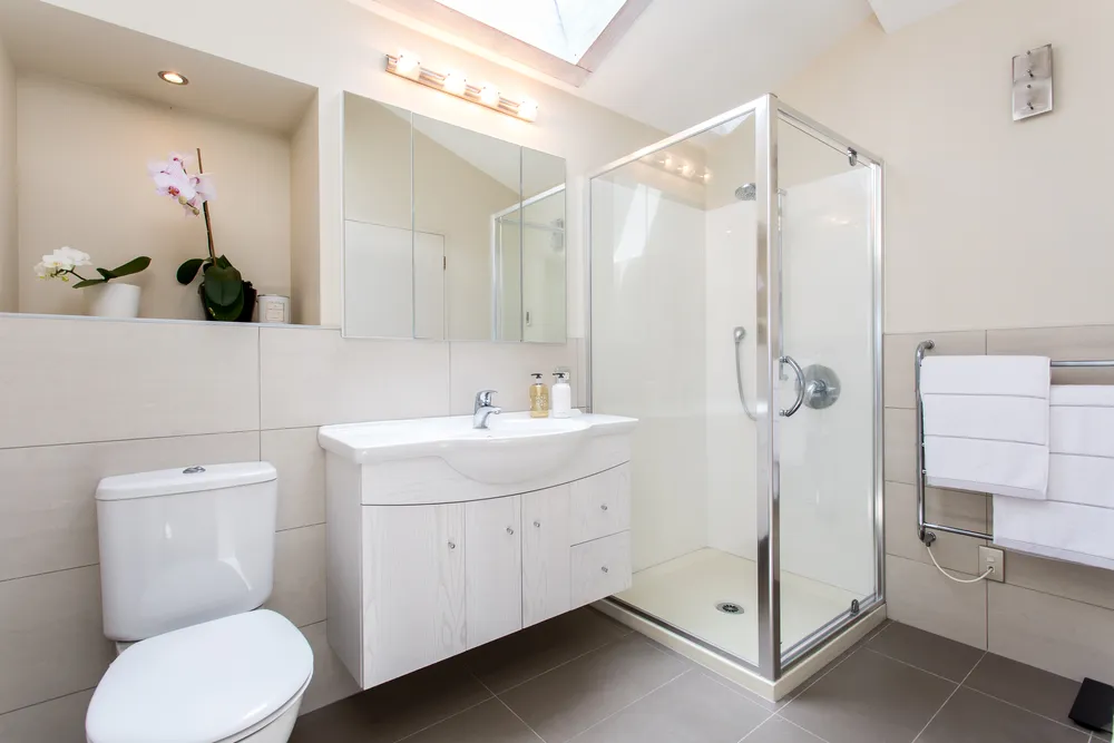 Photos of 2 Wisteria Way