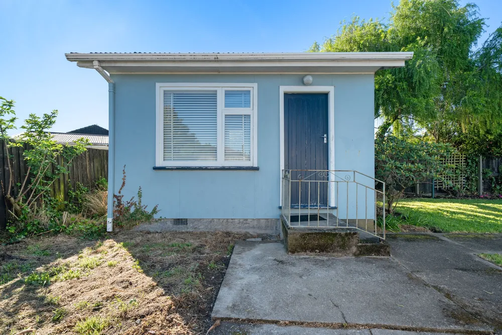Photos of 24 Mappleton Avenue