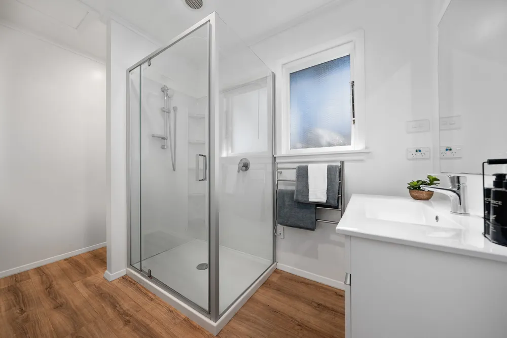 Photos of 24 Mappleton Avenue