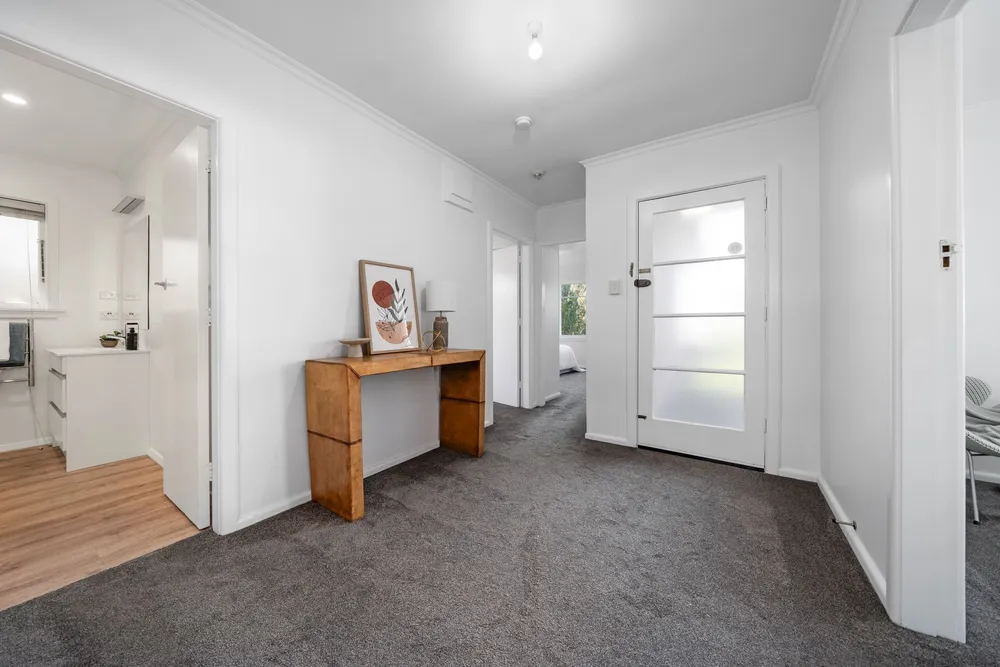 Photos of 24 Mappleton Avenue