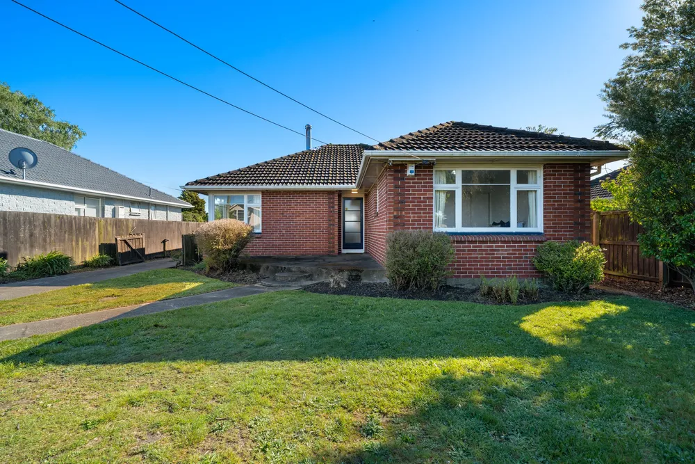 Photos of 24 Mappleton Avenue