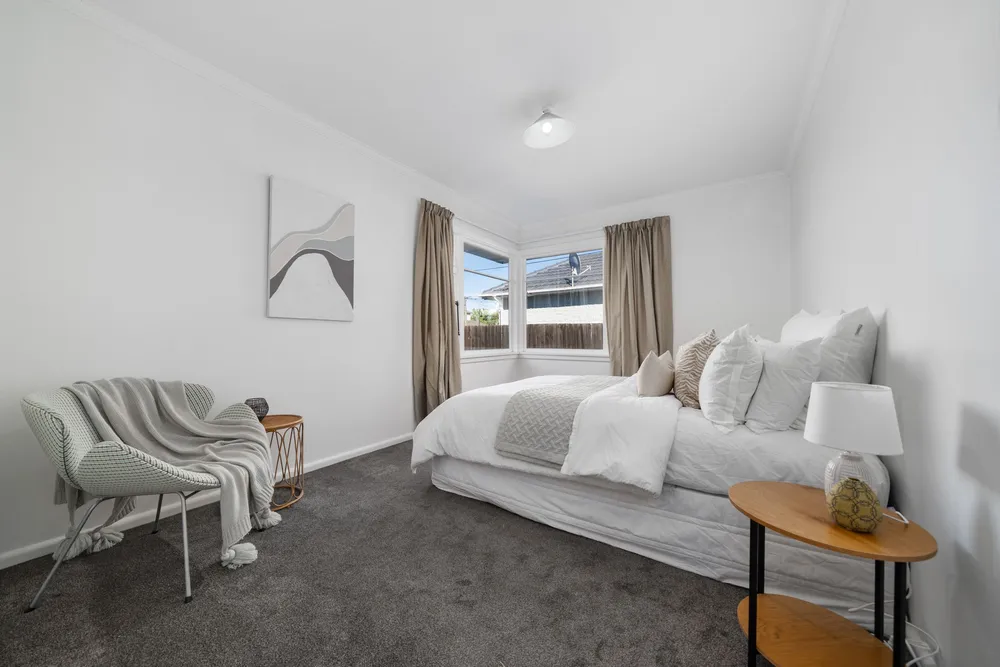 Photos of 24 Mappleton Avenue