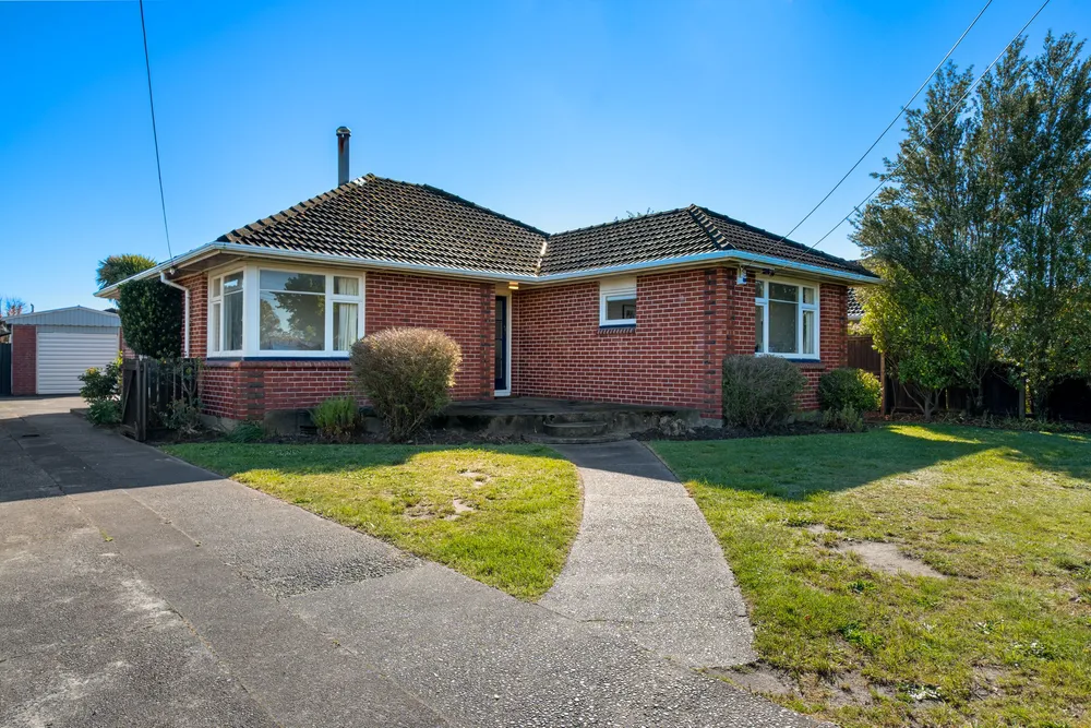 Photos of 24 Mappleton Avenue