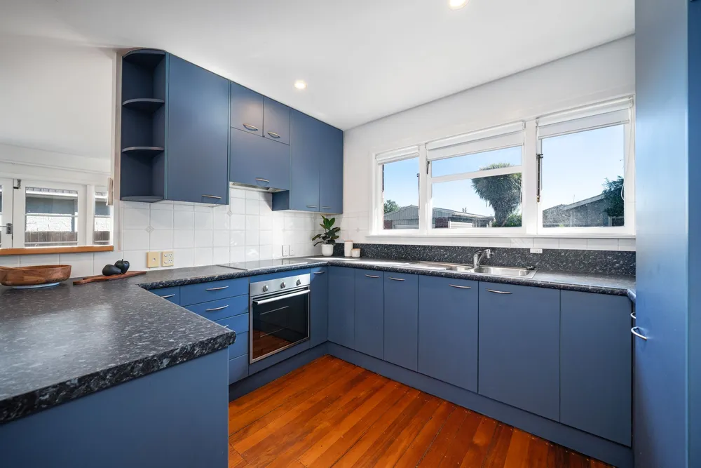 Photos of 24 Mappleton Avenue