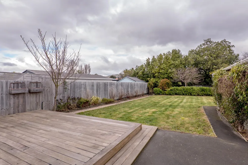 Photos of 42 Huxley Street