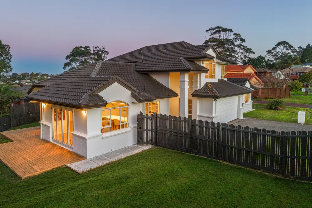 Photos of 18 Lorikeet Place