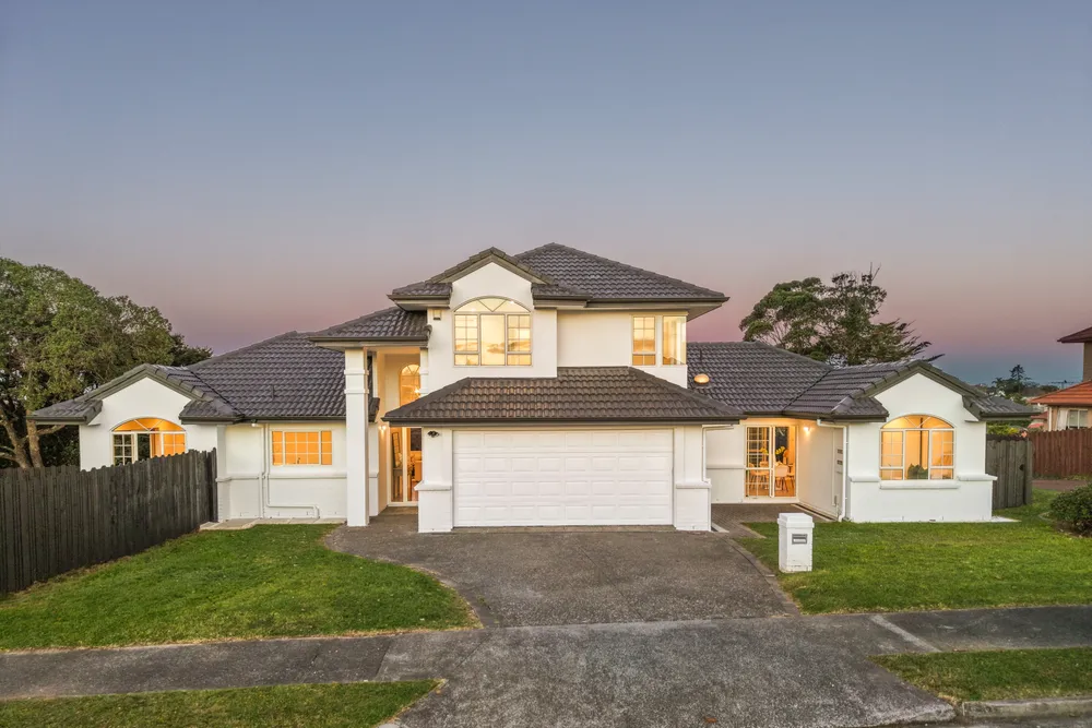 Photos of 18 Lorikeet Place