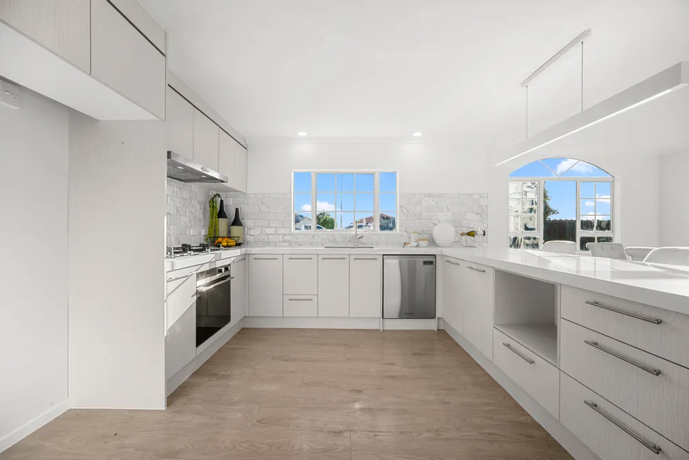Photos of 18 Lorikeet Place