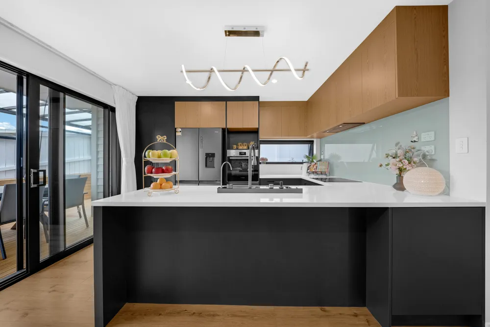 Photos of 16A Elliott Avenue
