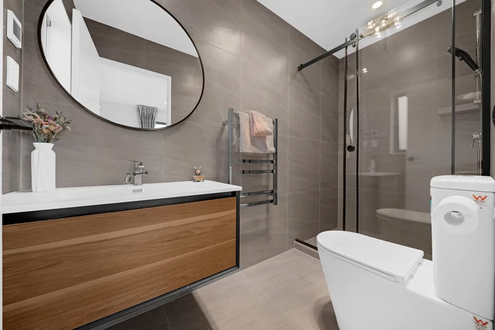 Photos of 16A Elliott Avenue