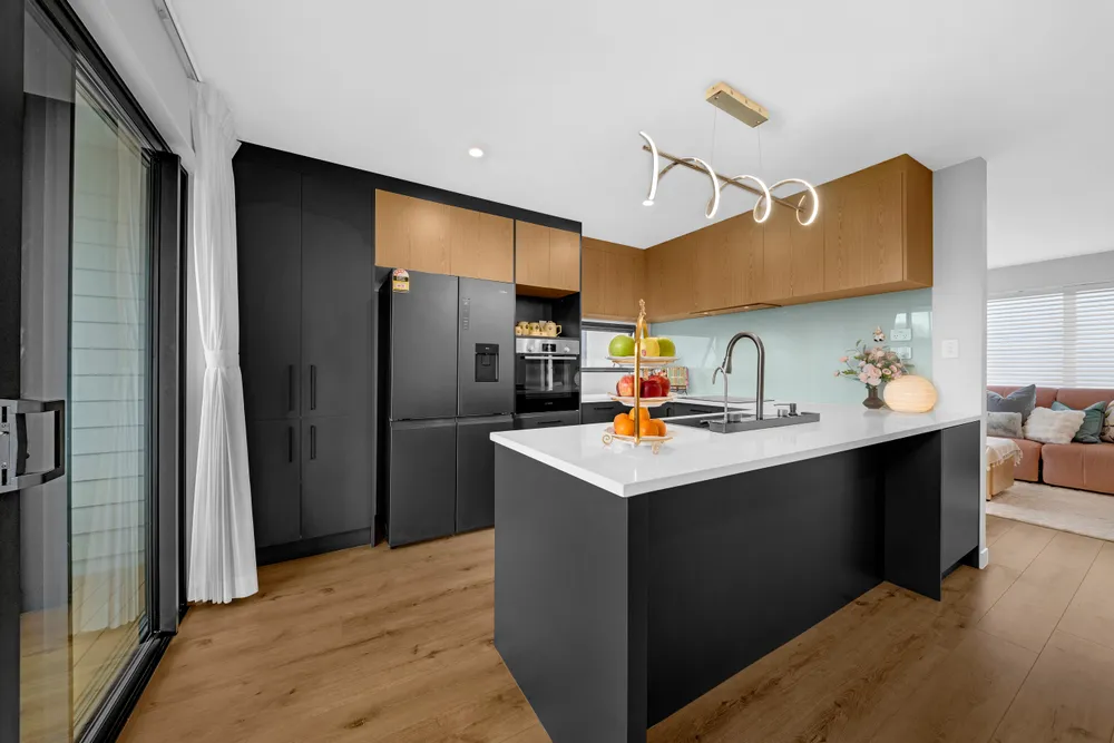 Photos of 16A Elliott Avenue