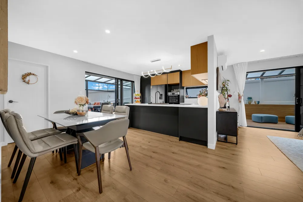 Photos of 16A Elliott Avenue