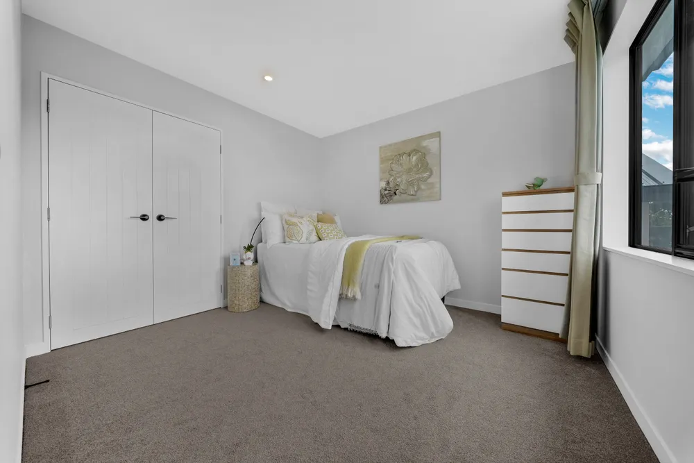 Photos of 16A Elliott Avenue
