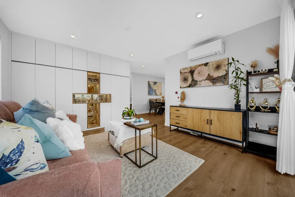 Photos of 16A Elliott Avenue
